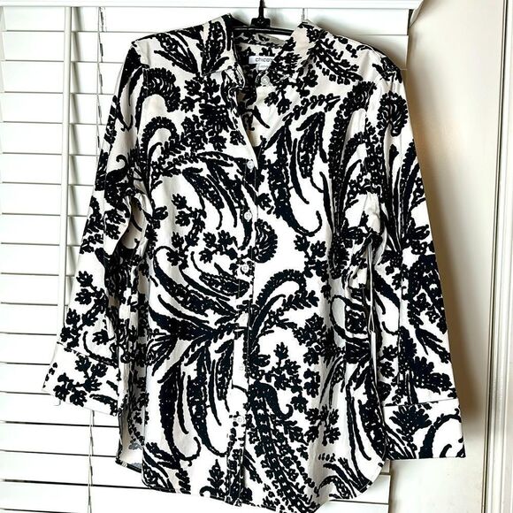 Chico’s SZ 0 No Iron stretch Paisley print Top - Picture 5 of 12